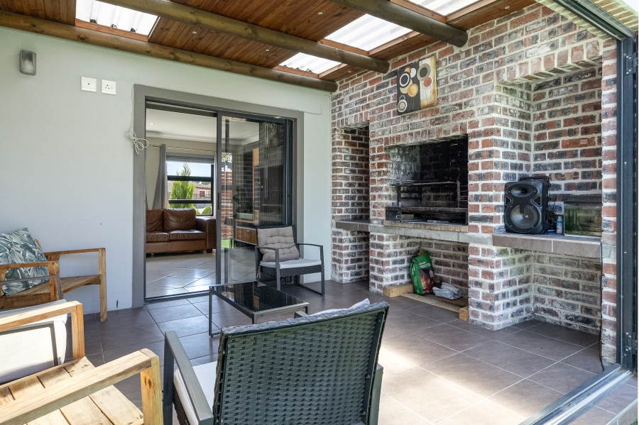 3 Bedroom Property for Sale in Jagtershof Western Cape